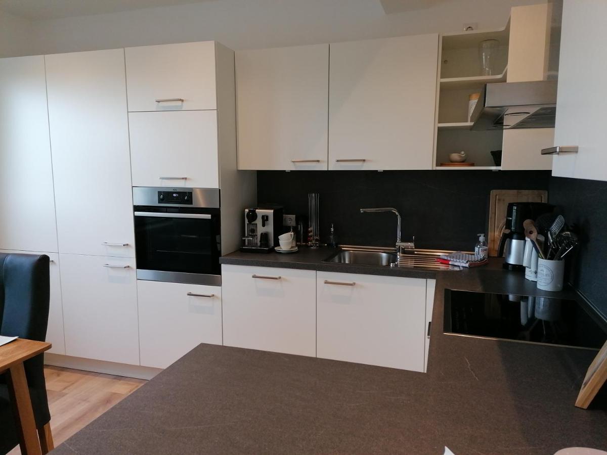 Gaestezimmer Bergerhof - Ankommen Und Wohlfuehlen Neuss Bagian luar foto