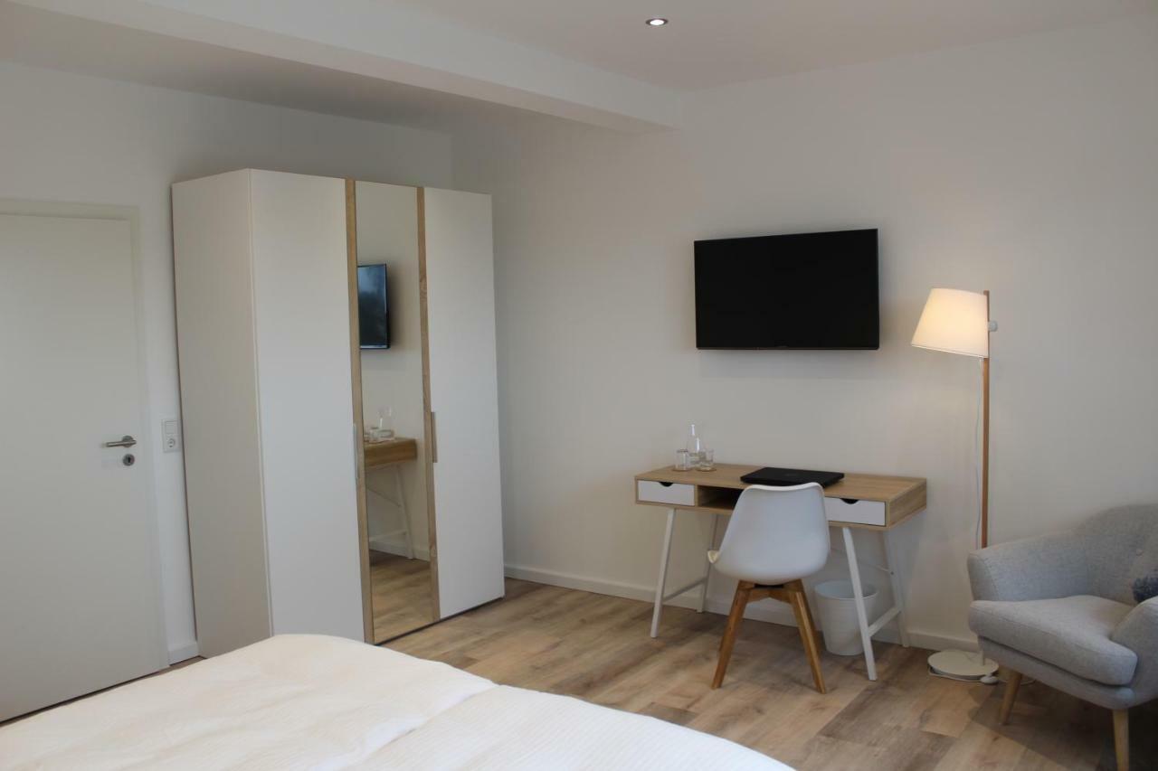 Gaestezimmer Bergerhof - Ankommen Und Wohlfuehlen Neuss Bagian luar foto