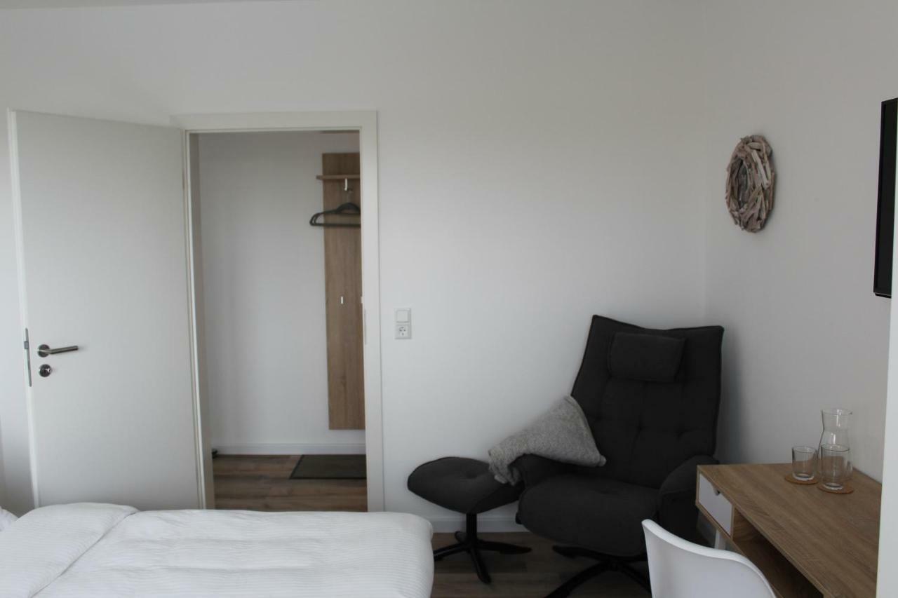 Gaestezimmer Bergerhof - Ankommen Und Wohlfuehlen Neuss Bagian luar foto