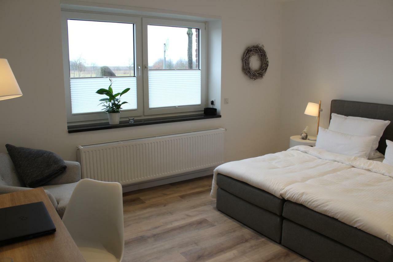 Gaestezimmer Bergerhof - Ankommen Und Wohlfuehlen Neuss Bagian luar foto
